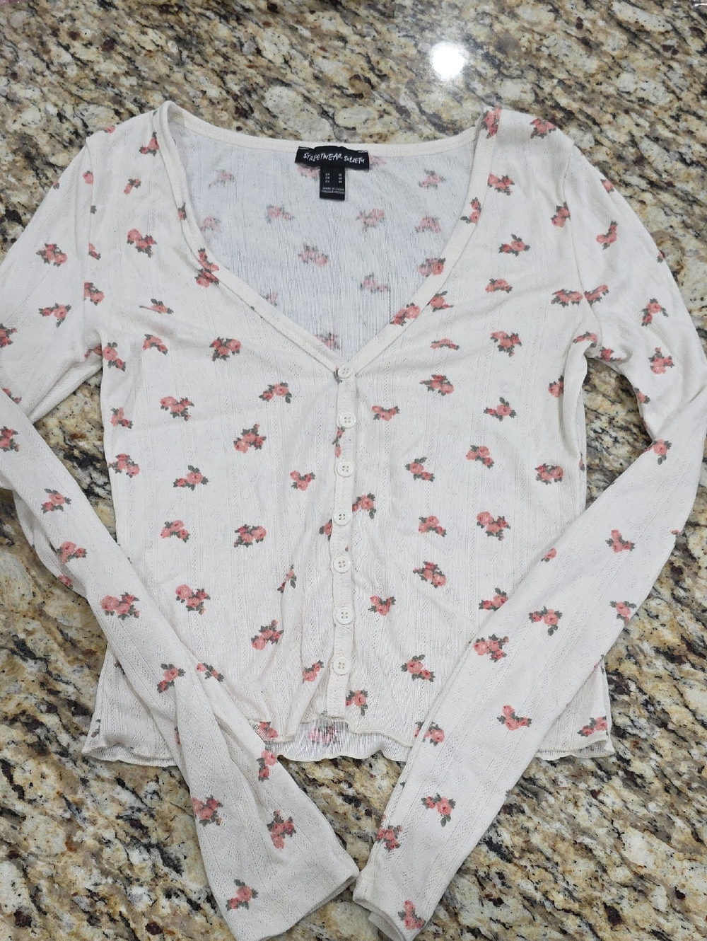 Streetwear Society Cream Button-Down Top with Pink Floral Print